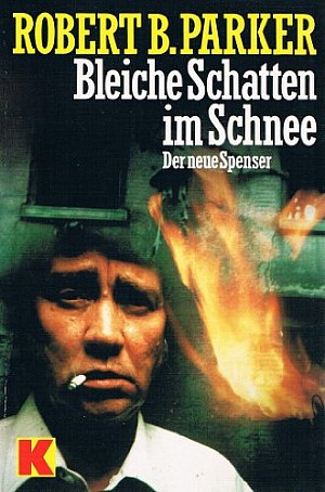 Bleiche Schatten im Schnee