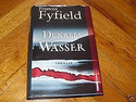 Dunkles Wasser